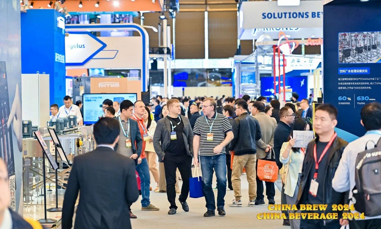 本年度再次亮相酒飲大展，雷茨磁浮冷水機(jī)（熱泵）等深受酒飲行業(yè)青睞！